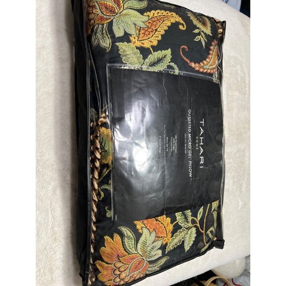 Tahari gusseted micro gel multicolored pillows - Picture 8 of 9